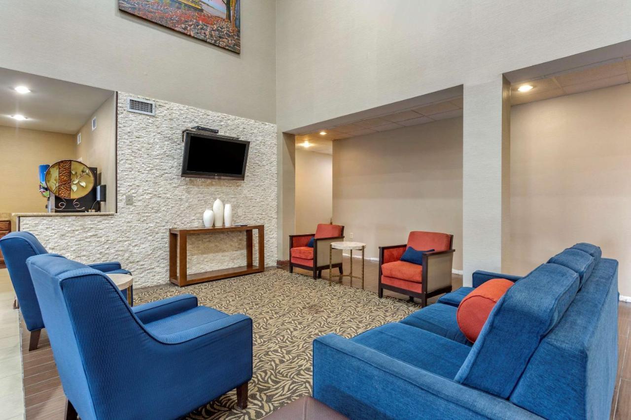 Comfort Suites Memphis Exterior foto